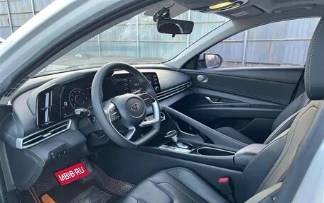 Hyundai Elantra, 2022 год, 1 530 000 рублей, 11 фотография