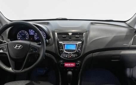Hyundai Solaris II рестайлинг, 2013 год, 850 000 рублей, 6 фотография