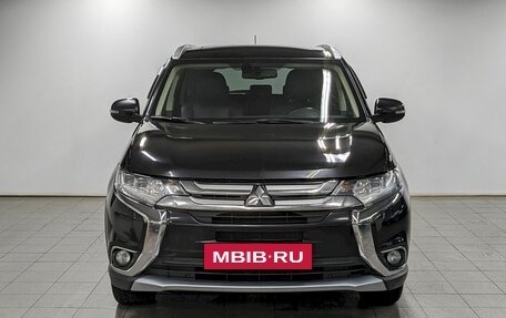 Mitsubishi Outlander III рестайлинг 3, 2016 год, 2 050 000 рублей, 2 фотография
