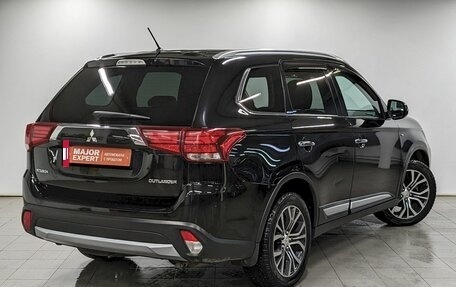 Mitsubishi Outlander III рестайлинг 3, 2016 год, 2 050 000 рублей, 5 фотография