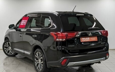 Mitsubishi Outlander III рестайлинг 3, 2016 год, 2 050 000 рублей, 7 фотография