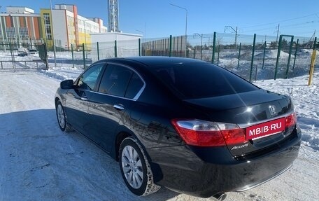 Honda Accord IX рестайлинг, 2013 год, 1 435 000 рублей, 11 фотография