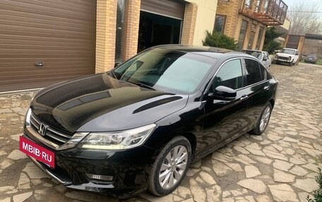 Honda Accord IX рестайлинг, 2013 год, 1 435 000 рублей, 3 фотография