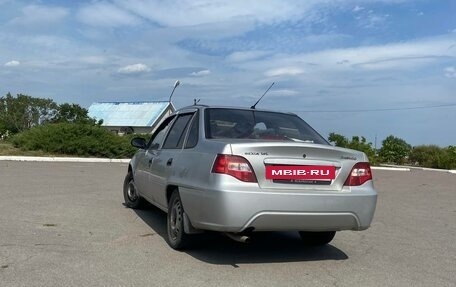 Daewoo Nexia I рестайлинг, 2009 год, 260 000 рублей, 3 фотография