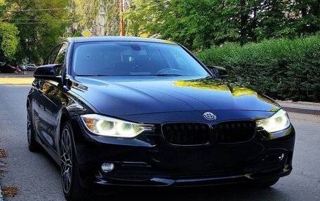 BMW 3 серия, 2012 год, 1 750 000 рублей, 17 фотография