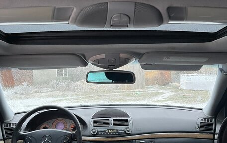 Mercedes-Benz E-Класс, 2002 год, 670 000 рублей, 5 фотография