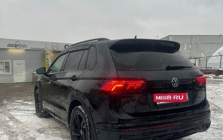 Volkswagen Tiguan II, 2021 год, 3 950 000 рублей, 4 фотография