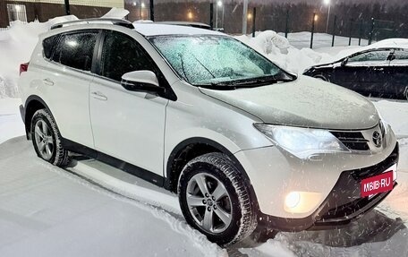 Toyota RAV4, 2014 год, 1 650 000 рублей, 2 фотография