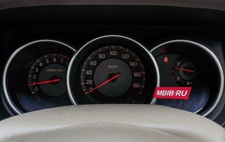 Nissan Tiida, 2005 год, 698 000 рублей, 15 фотография