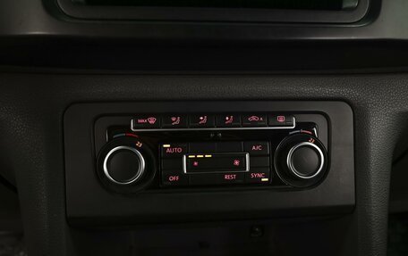 Volkswagen Amarok I рестайлинг, 2015 год, 1 840 000 рублей, 13 фотография