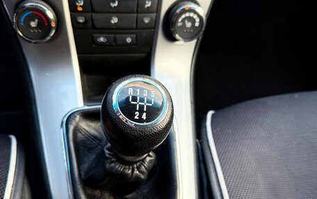 Chevrolet Cruze II, 2013 год, 750 000 рублей, 15 фотография