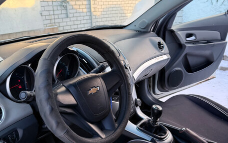 Chevrolet Cruze II, 2013 год, 750 000 рублей, 24 фотография