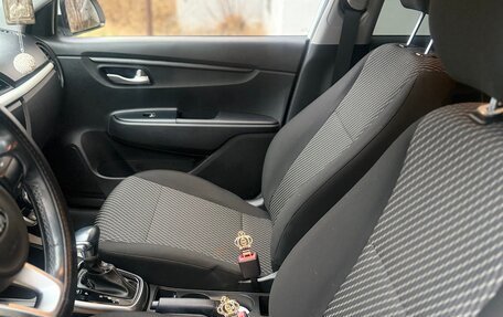 KIA Rio IV, 2018 год, 1 550 000 рублей, 10 фотография