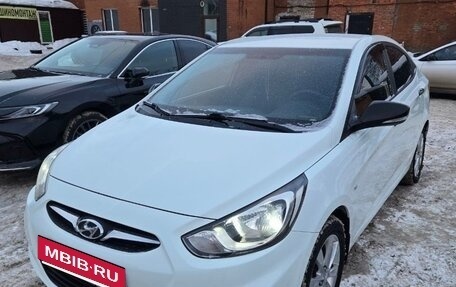Hyundai Solaris II рестайлинг, 2012 год, 1 150 000 рублей, 2 фотография