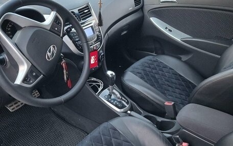 Hyundai Solaris II рестайлинг, 2012 год, 1 150 000 рублей, 11 фотография