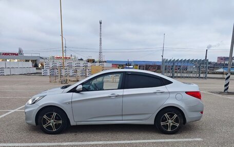 Hyundai Solaris II рестайлинг, 2013 год, 970 000 рублей, 11 фотография