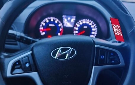 Hyundai Solaris II рестайлинг, 2013 год, 970 000 рублей, 28 фотография