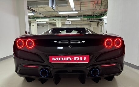 Ferrari F8, 2021 год, 37 000 000 рублей, 11 фотография