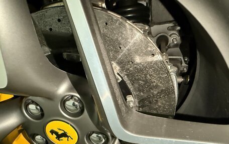 Ferrari F8, 2021 год, 37 000 000 рублей, 22 фотография