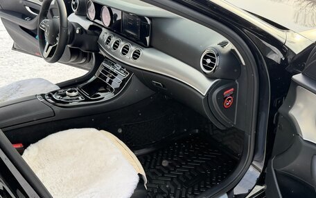 Mercedes-Benz E-Класс, 2019 год, 1 840 000 рублей, 24 фотография