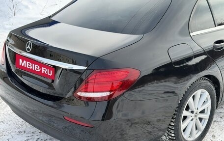 Mercedes-Benz E-Класс, 2019 год, 1 840 000 рублей, 33 фотография