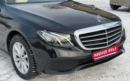 Mercedes-Benz E-Класс, 2019 год, 1 840 000 рублей, 36 фотография