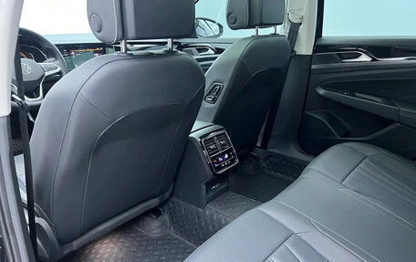 Volkswagen Passat B8 рестайлинг, 2023 год, 2 100 000 рублей, 22 фотография