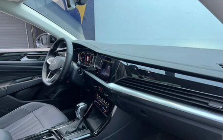 Volkswagen Passat B8 рестайлинг, 2023 год, 2 100 000 рублей, 16 фотография