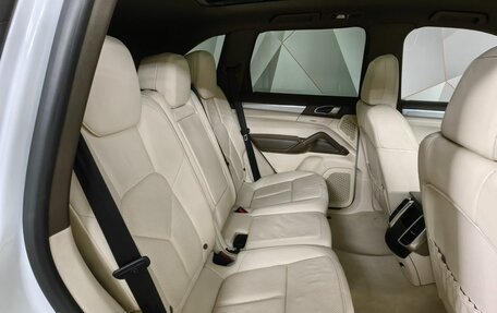 Porsche Cayenne III, 2013 год, 2 455 000 рублей, 16 фотография