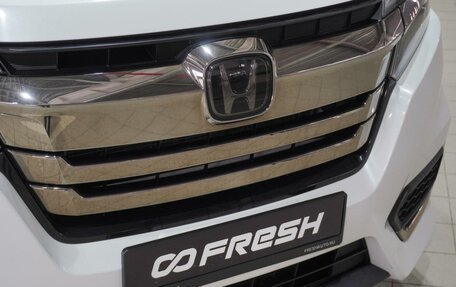 Honda Stepwgn IV, 2017 год, 2 365 000 рублей, 11 фотография