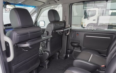 Honda Stepwgn IV, 2017 год, 2 365 000 рублей, 17 фотография