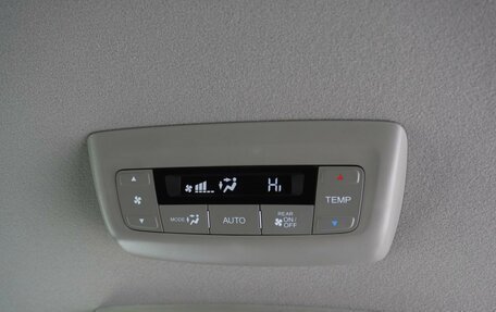 Honda Stepwgn IV, 2017 год, 2 365 000 рублей, 26 фотография