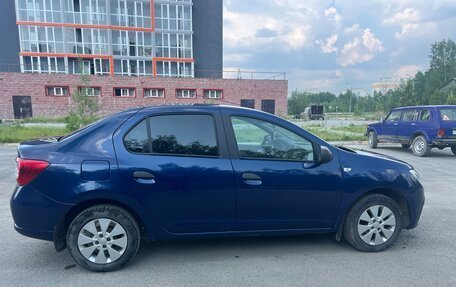 Renault Logan II, 2019 год, 1 000 000 рублей, 2 фотография