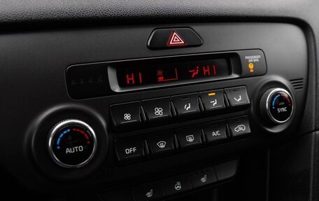 KIA Sportage IV рестайлинг, 2018 год, 2 390 000 рублей, 14 фотография