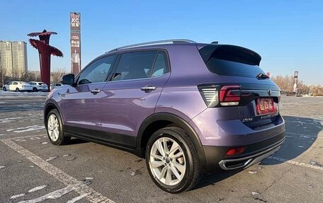 Volkswagen T-Cross I, 2022 год, 1 597 153 рублей, 8 фотография