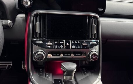 Lexus LX, 2023 год, 16 000 000 рублей, 18 фотография