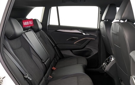 Volkswagen Tiguan, 2025 год, 5 300 000 рублей, 12 фотография