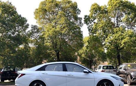 Hyundai Elantra, 2021 год, 1 560 000 рублей, 3 фотография