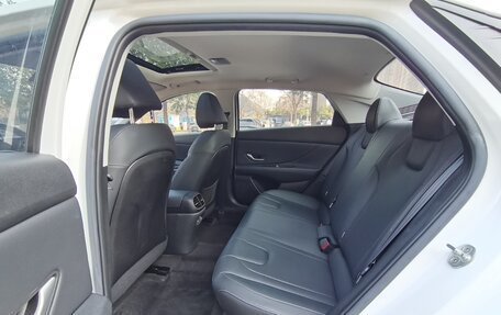 Hyundai Elantra, 2021 год, 1 560 000 рублей, 11 фотография