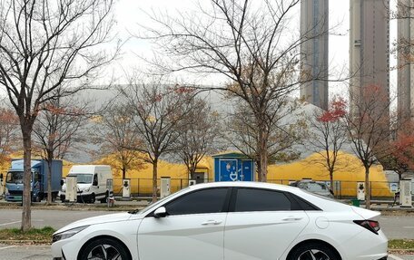 Hyundai Elantra, 2022 год, 1 450 000 рублей, 9 фотография