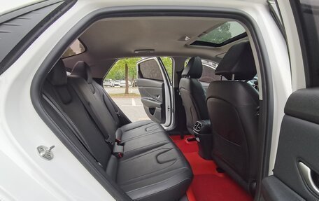 Hyundai Elantra, 2022 год, 1 450 000 рублей, 12 фотография