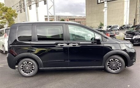 Honda Freed, 2025 год, 2 380 000 рублей, 13 фотография