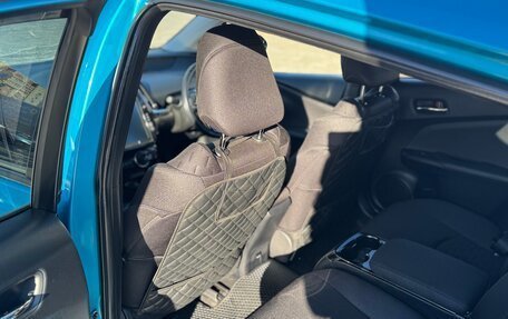 Toyota Prius IV XW50, 2018 год, 2 100 000 рублей, 7 фотография