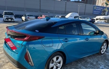 Toyota Prius IV XW50, 2018 год, 2 100 000 рублей, 9 фотография