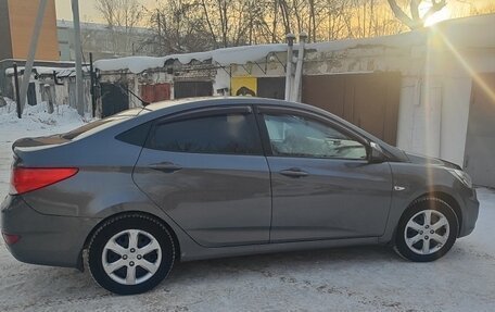 Hyundai Solaris II рестайлинг, 2012 год, 850 000 рублей, 3 фотография