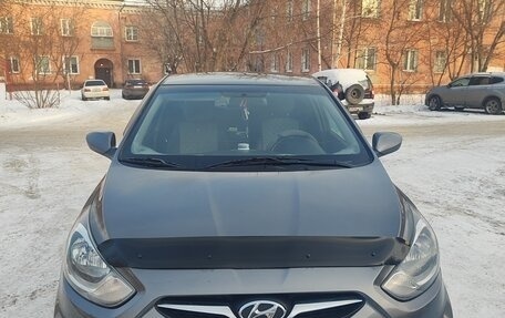 Hyundai Solaris II рестайлинг, 2012 год, 850 000 рублей, 5 фотография