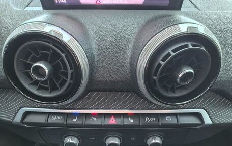 Audi Q2 I, 2023 год, 2 105 000 рублей, 14 фотография