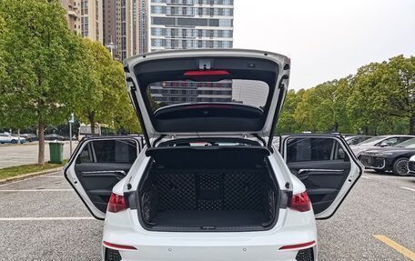 Audi A3, 2023 год, 2 370 000 рублей, 10 фотография