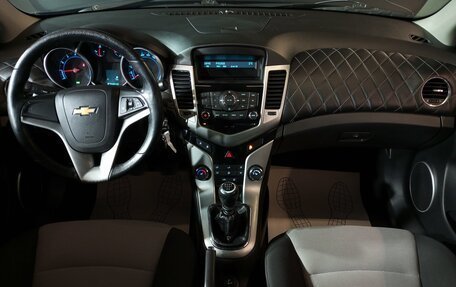 Chevrolet Cruze II, 2012 год, 590 000 рублей, 9 фотография
