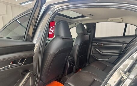 Mazda 3, 2021 год, 1 970 000 рублей, 8 фотография